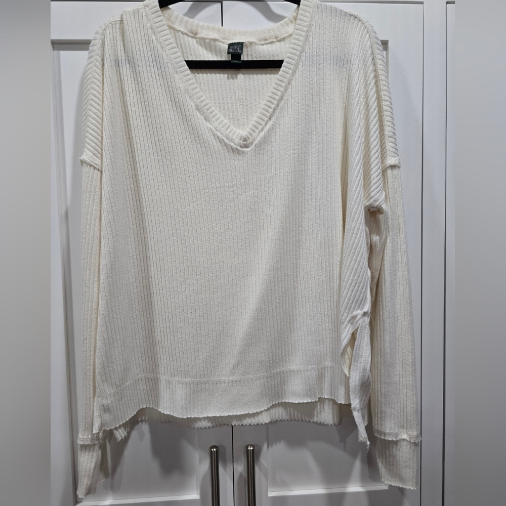 Wild Fable Oversized V-Neck Ribbed Sweater – Size Medium